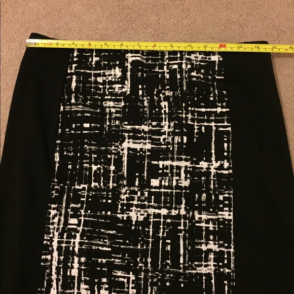 Black & White pencil skirt by Cynthia Rowley - Picture 4 of 6